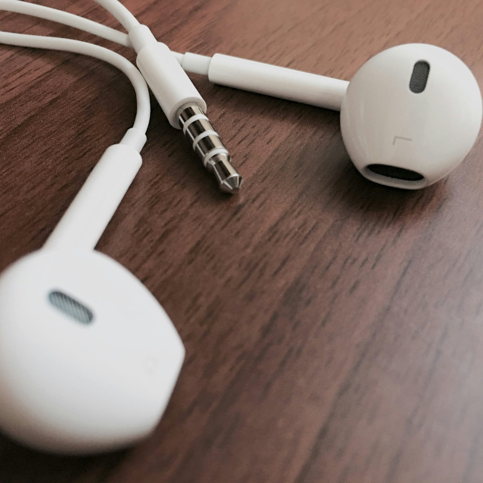 Discover the Top 5 Most Searched Earbuds on Amazon Right Now